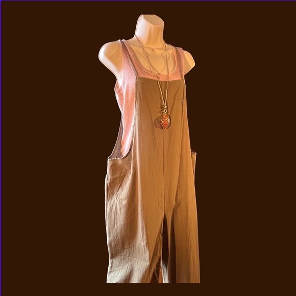 NWOT Women’s casual,loose long Bib pants, wide leg jumpsuit. Size Medium. - Picture 3 of 12